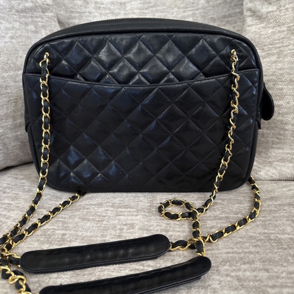 CHANEL Vintage Black Bag Leather - Picture 1 of 16